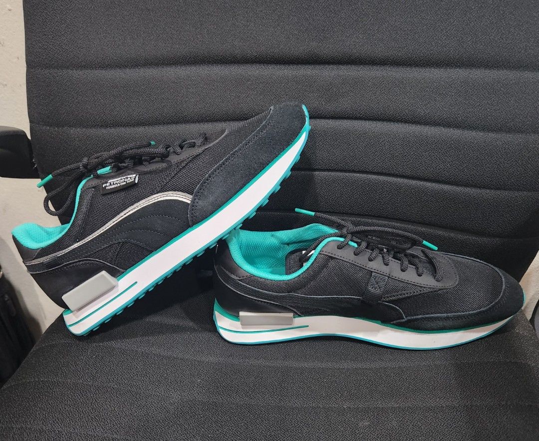 Mercedes f1 trainers store
