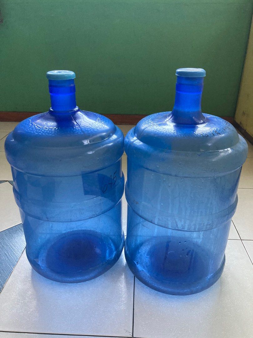 Round Water Gallon 2 pieces (Category: Water Purifiers & Dispensers) located in Manila. Submitted by daddythrifter (Listing ID 1284816901, Image 1). Description: 5 gallons Issue: one of the gallons has dent mark due to transport but no leaks.