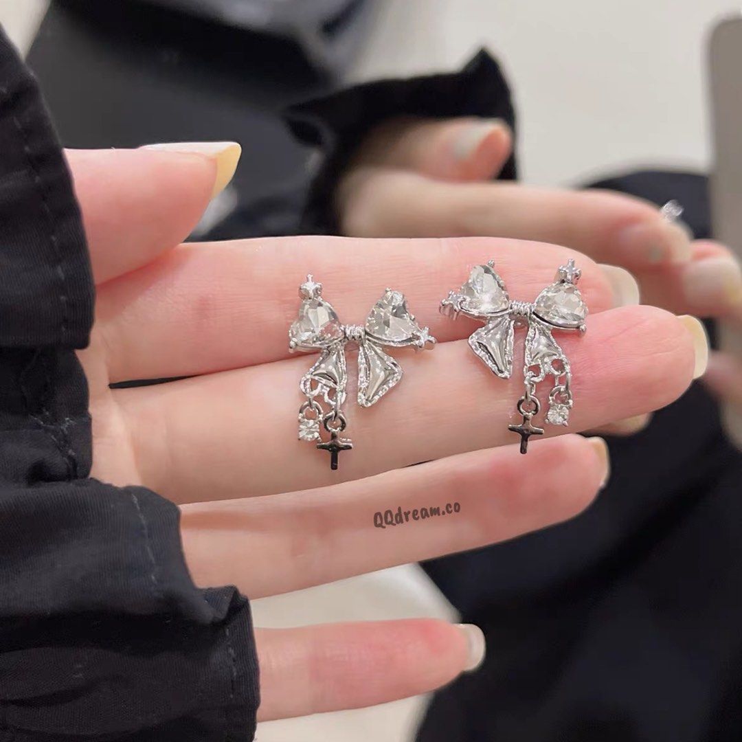 Cute earrings hotsell for women
