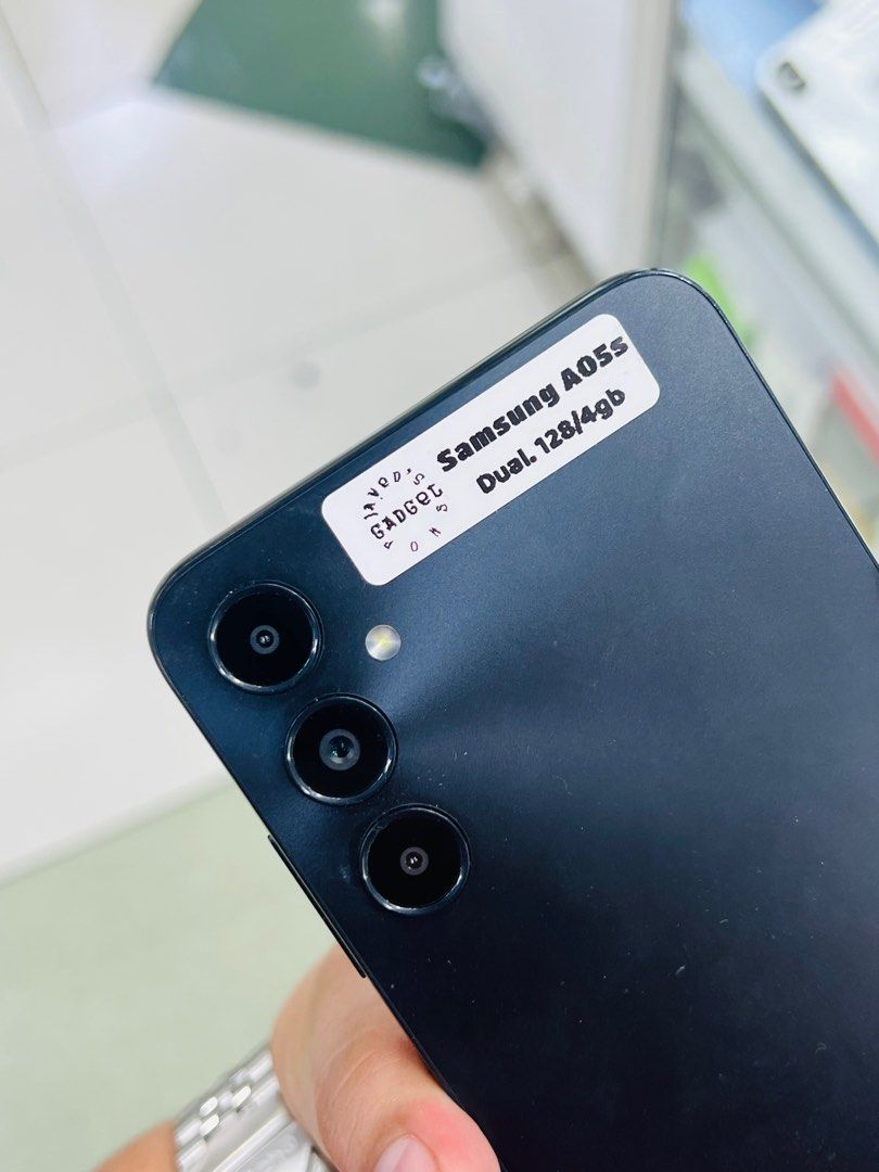 Samsung A05s 128gb Dualsim FU (Category: Samsung) located in San Juan City. Submitted by javedsgadgetshop (Listing ID 1284967917, Image 3). Description: OPEN FOR INSTALLMENT VIA CREDIT CARD/GGIVES & SWAP/TRADE-IN! WE BUY AND SELL ( ANYKINDS OF UNIT BINIBILI PO NAMIN)! PTPA : Padelete po f bawal Read ❗️Onhand ‼️ Samsung A05s •128gb •NTC Variant •Good batt health •Factory Unlock •95% Smoothness •No hidden issue | No Repaired •100% Authentic | Not R