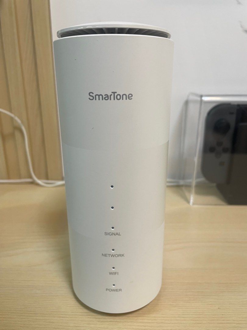 Smart Tone Router Smartone MC801A 5G Router 室內路由器, 電腦&科技, 電腦周邊及配件, Wifi及上網相關產品 - Carousell