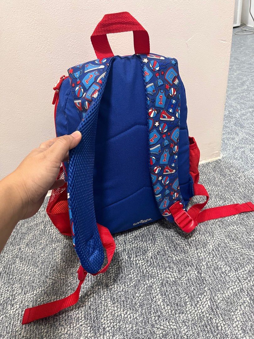 Smiggle Backpack (Category: Other Babies Going Out Needs) located in Cavite. Submitted by rhea0218 (Listing ID 1284816561, Image 3). Description: Smiggle backpack for kids Original smiggle bought in Australia Like new condition Seldom used only With ball( inflate nalang) Dasma cavite location .