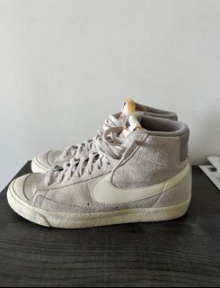 Nike blazer mid malaysia top