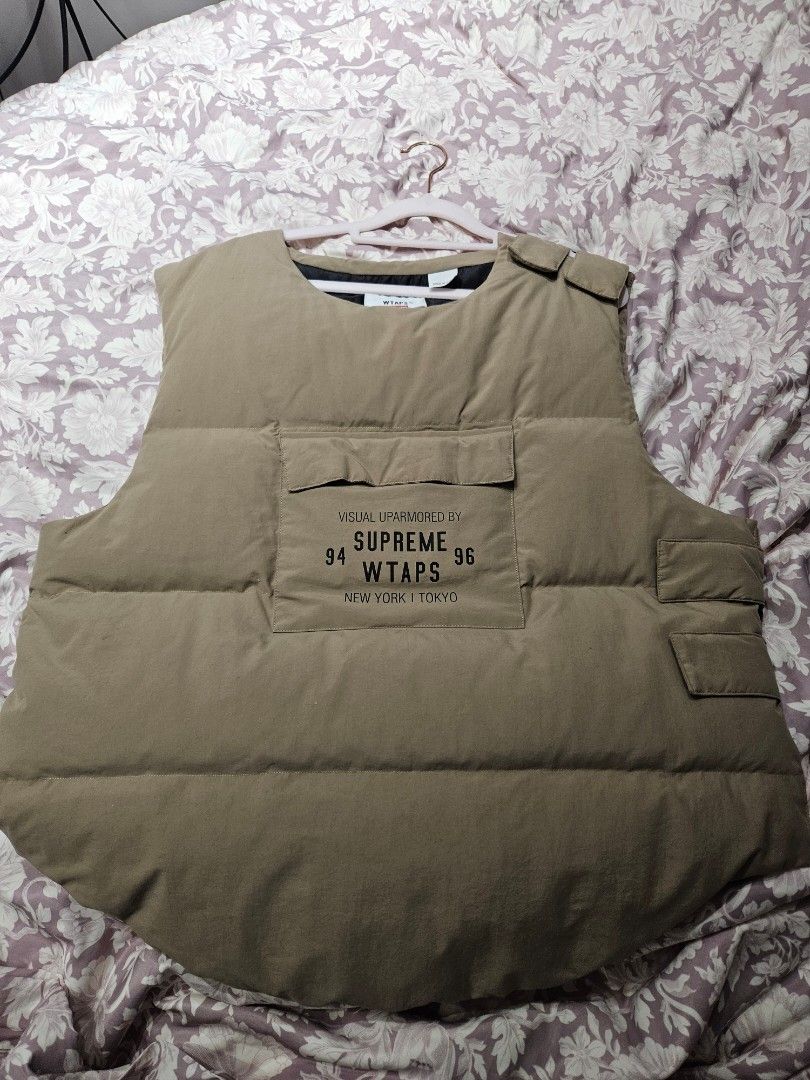 Supreme x wtaps （分類：服裝）位於 Hong Kong。 由 holarmking 提交（商品編號 1284987909，圖片 1）。簡介： size：L購自stockx，唔岩size。