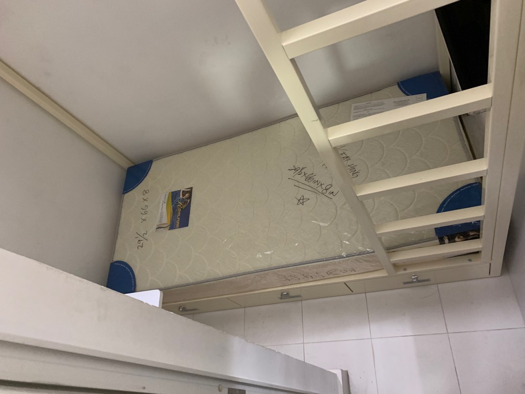 (Category: ) located in . Submitted by twj16888 (Listing ID 1284930143, Image 1). Description: .