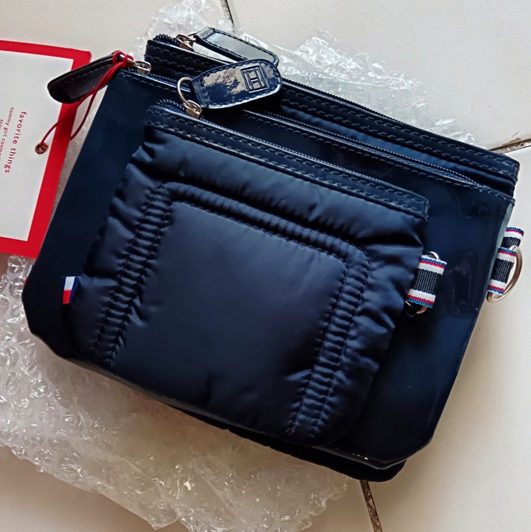 Tommy hilfiger best sale leather purse