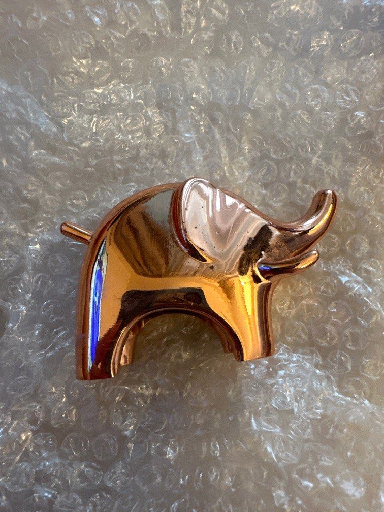 Rose gold elephant ring holder shop