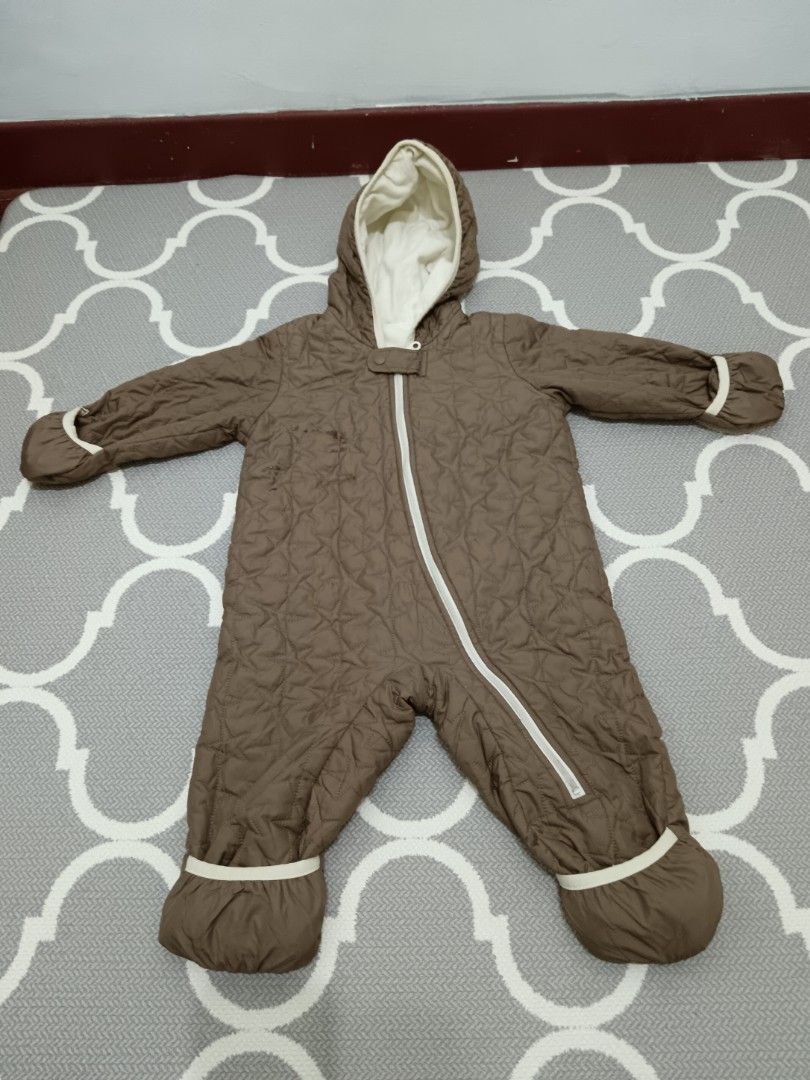Uniqlo baby sale snowsuit