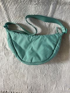 Uniqlo Round Mini Shoulder Bag