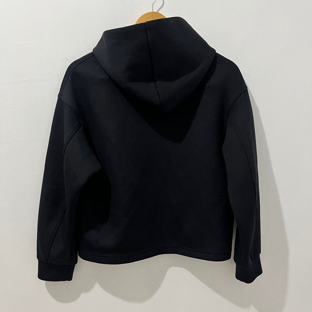 UNIQLO ULTRA STRETCH DRY SWEAT HOODIE IN BLACK, Women's Fashion, Tops,  Other Tops on Carousell