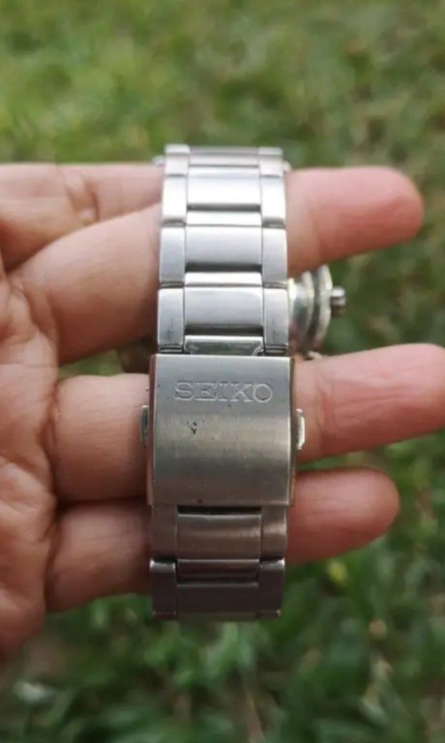Vintage seiko white chronograph watch (Category: Men's Watches) located in Manila. Submitted by clovergold888 (Listing ID 1284861868, Image 3). Description: Vintage seiko chronograph watch.. Fresh and great good working condition..