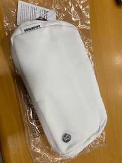 WHITE Lululemon Everywhere Belt Bag 1L Sports Waistpack Multi Functional Zipper Multi Pocket Fitness