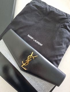 Ysl uptown pouch discount in shiny smooth leather