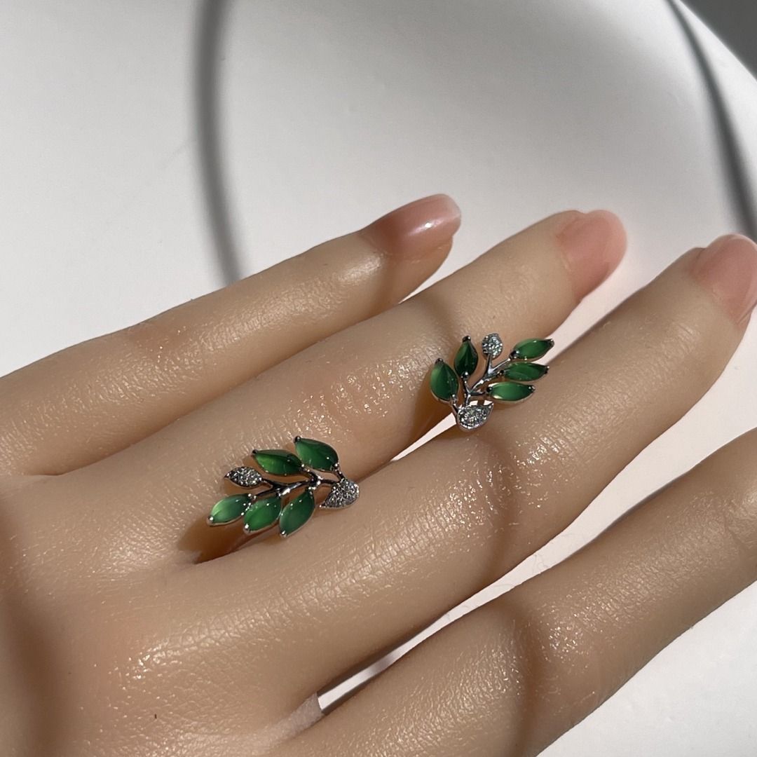 18K White Gold Flower Jade Earrings PJA00399
