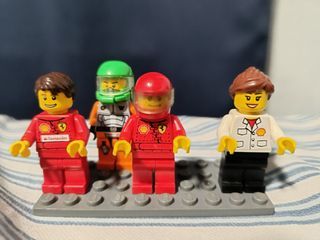 300 Take all: Lego Assorted Shell and Alien Minifigures
