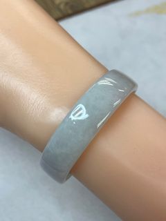 On Sale! 51.2# Natural A-Grade Jadeite Lavender Green Square Bangle64242491824257110