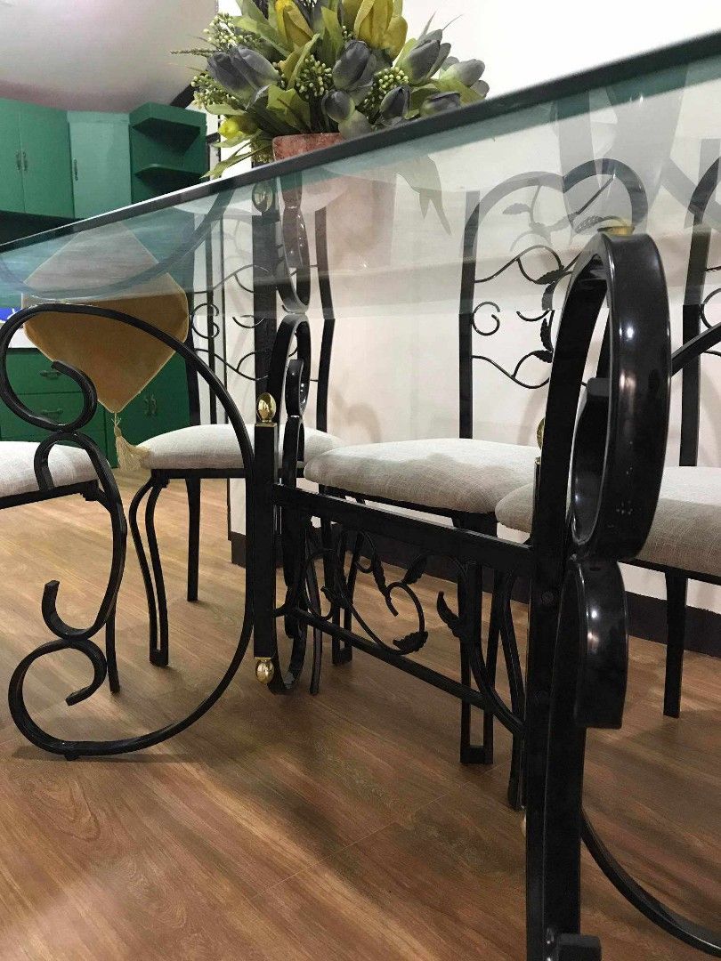 6 Seater Dining Set (Category: Tables & Sets) located in Quezon City. Submitted by ughffsetx (Listing ID 1285062163, Image 2). Description: Price negotiable.