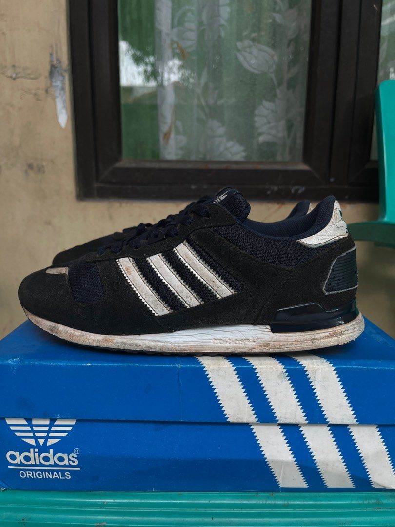 Adidas ZX 700 Trainers Navy S76176