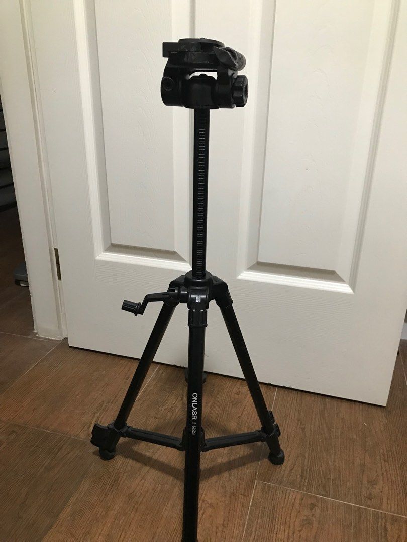 Adjustable tripod with tripod bag (Category: Tripods & Monopods) located in Las Pinas. Submitted by kate0_flower (Listing ID 1285153359, Image 3). Description: Rarely used RFS: decluttering Adjustable height of legs and neck with handle with balance liquid.