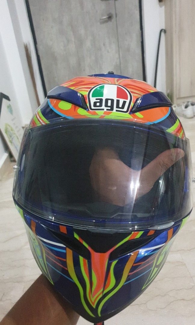 Agv 7 continents sales