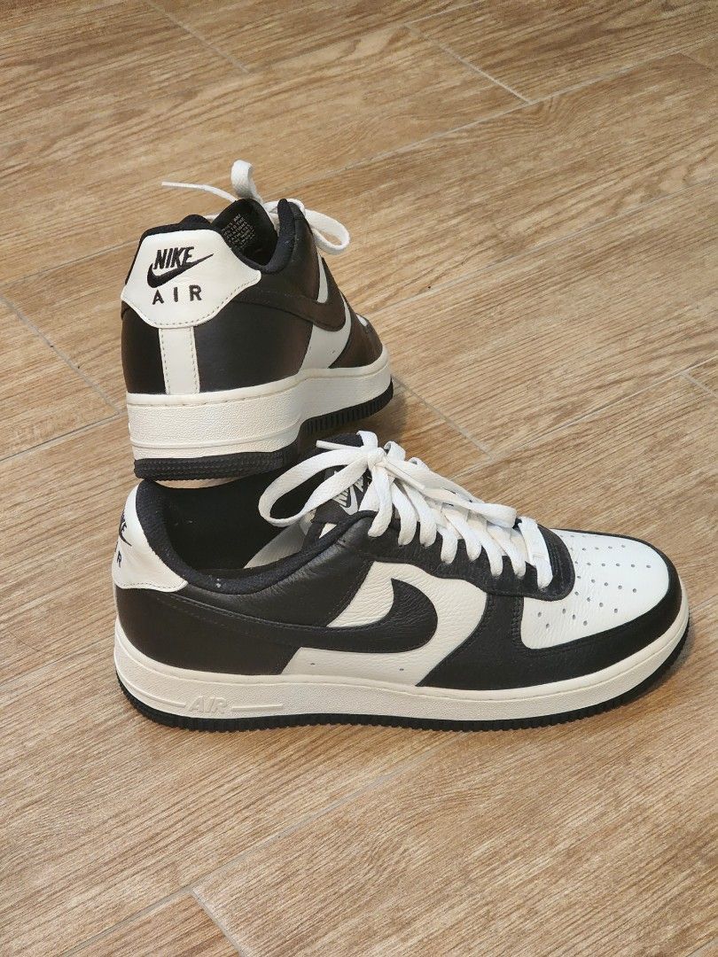 White and black discount air force 1s