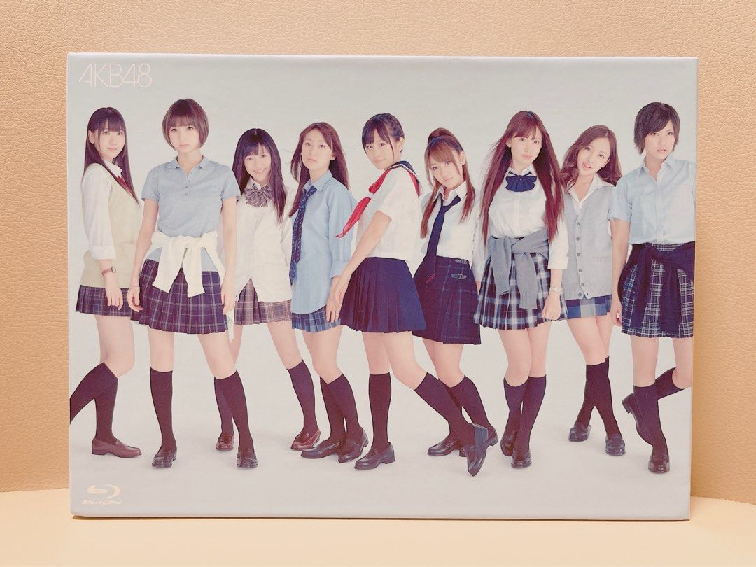 AKB48初代神7 Blu-ray 3碟36首高清MV (日版), 興趣及遊戲, 音樂、樂器& 配件, 音樂與媒體- CD 及DVD -  Carousell