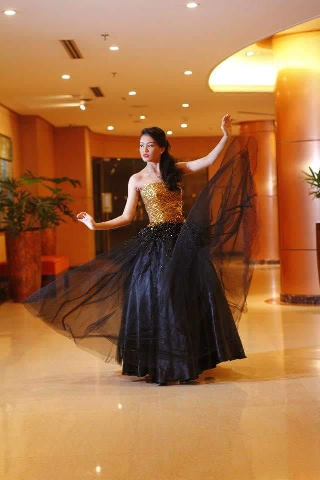 Customized Ball Gown (actual photos) (Category: Evening dresses & gowns) located in Cainta. Submitted by nixconcepts (Listing ID 1285118736, Image 2). Description: .