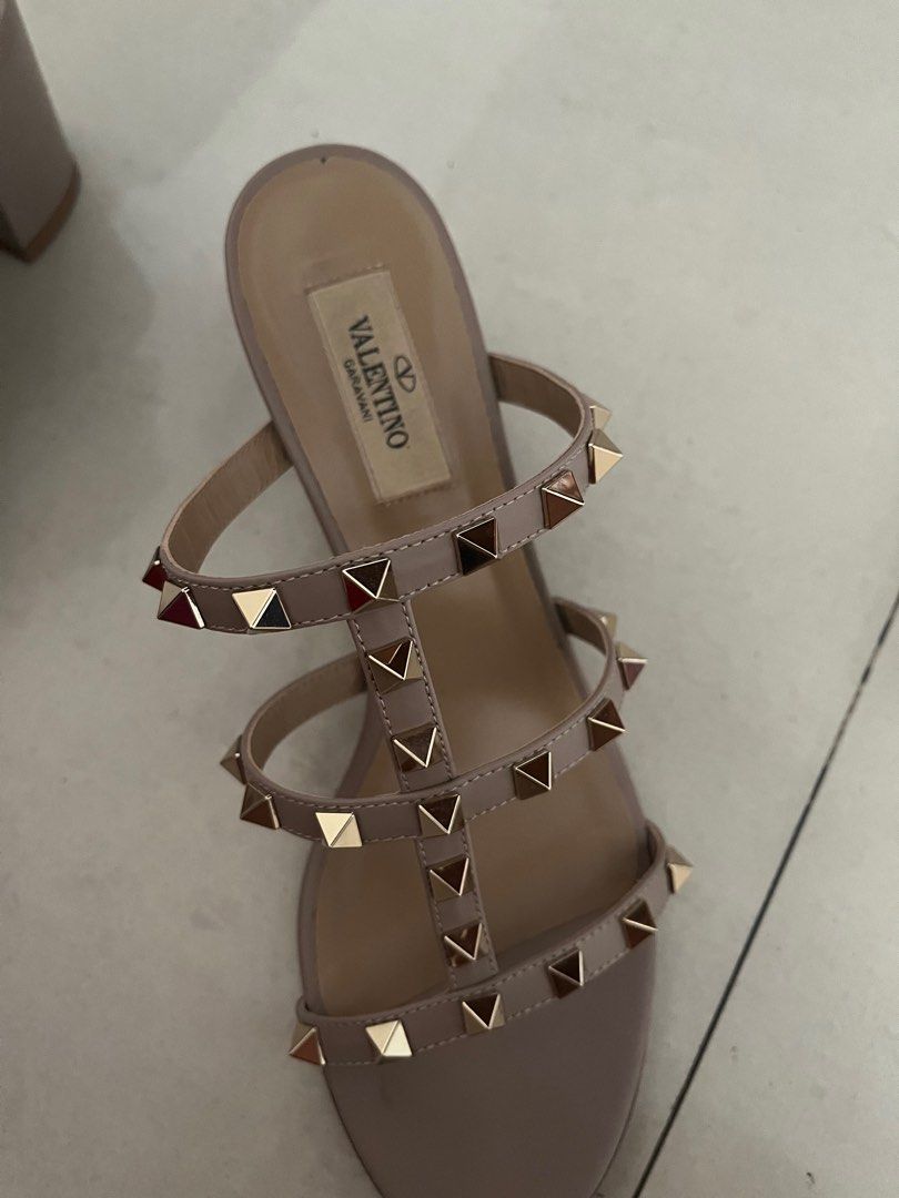 Valentino best sale rockstud used