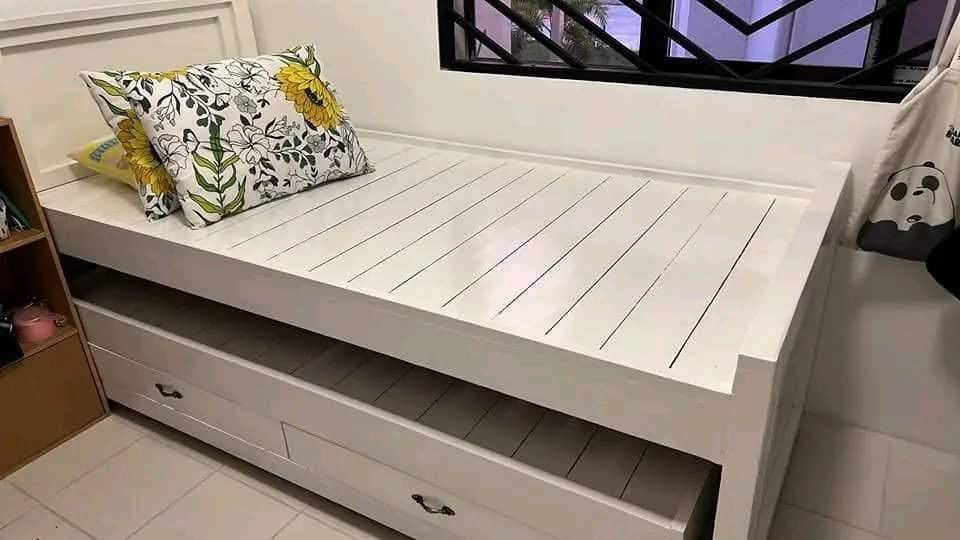 Bed frame with pull out and 2 drawers (Category: Bed Frames & Mattresses) located in Manila. Submitted by jovetph. (Listing ID 1285056490, Image 1). Description: 36 x752x white color Maari din po kayo mag pa customize Ng size at Sa mga nais na kulay ay Maari kayong mag request Kung ano nais nyong ilagay maaring mag pm Sa Amin maraming salamat 🫶🏼.