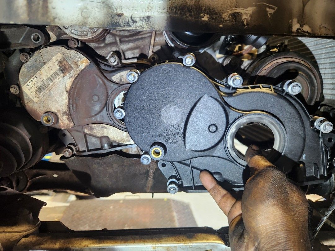 BMW F45 216D Chang Original Water Pump, Thermostat, Oil Filter housing