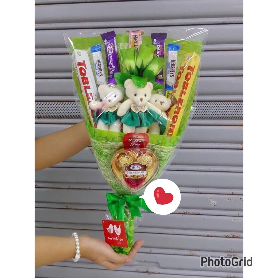 Bouquet gift with overload chocolate (Category: Flowers & Bouquets) located in Cainta. Submitted by iubelle (Listing ID 1285158306, Image 3). Description: .