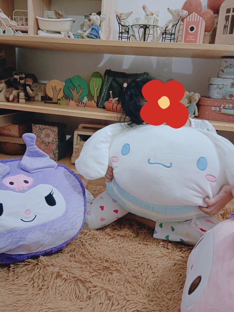 BRANDNEW PILLOW WITH BLANKET (Category: Bed Guards) located in Manila. Submitted by masterlei (Listing ID 1285171423, Image 1). Description: 699 PESOS EACH BRANDNEW PILLOW WITH BLANKET avail all characters *My melody *Kuromi *Cinnamoroll mop: bpi,gcash Sf via jnt lalamove grab c/o buyer Pick up loc. Moriones tondo manila.