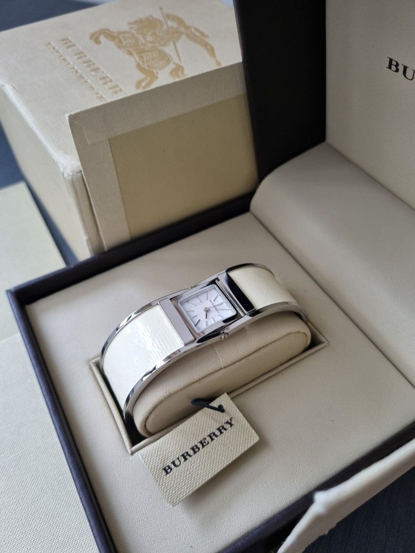 Burberry bangle watch new arrivals