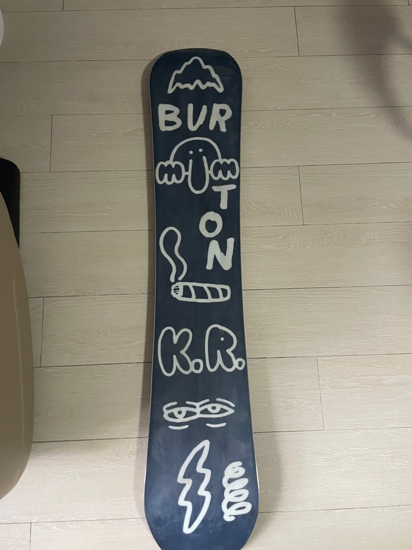 Burton Kilroy 155 camber Snowboard, 運動產品, 其他運動配件- Carousell