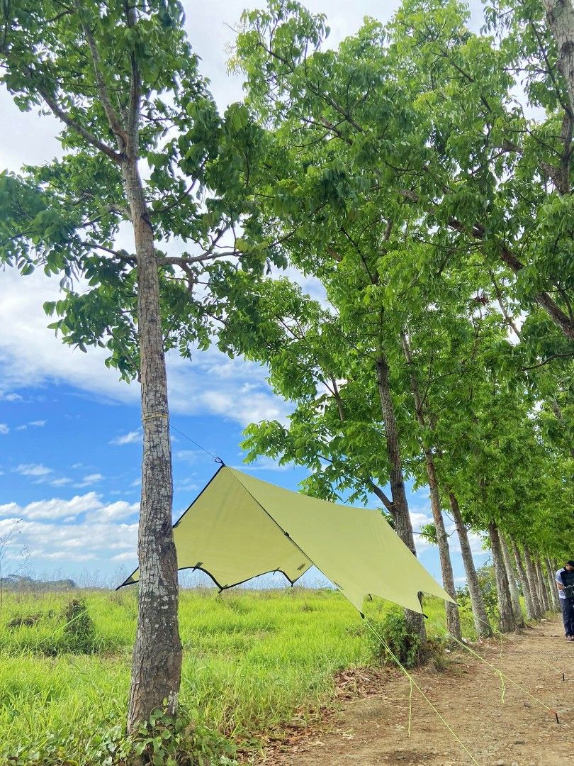 Camping tarp shelter v1 (Category: Hiking & Camping) located in Baliuag. Submitted by abante.outdoor (Listing ID 1285146427, Image 1). Description: Introducing Abante Outdoor Camping Tarp Tent/ Tarp Shelter v1 ₱1️⃣3️⃣5️⃣0️⃣ (TARP ONLY) ✅Size: 12ft x 10ft ✅Waterproof ✅ 16 tie outs ✅Seam sealed top and under ✅1in. Belt lining all sides for strength support.