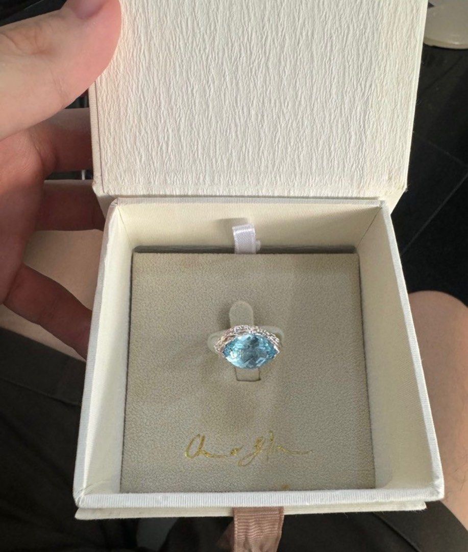 Marquise jade ring top