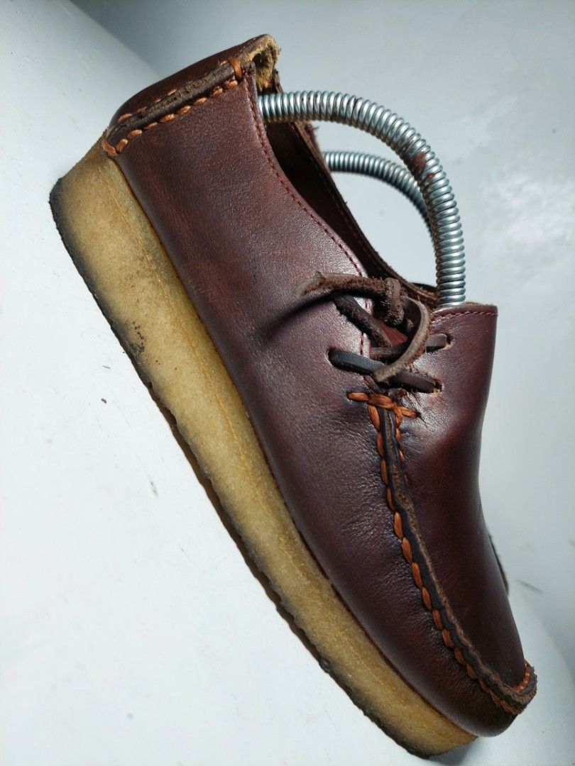 Clarks wallabees size 6 2025