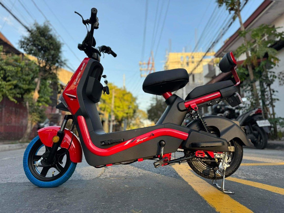 COMMANDER 2WHEELS E BIKE 48V20ah Sports Equipment Bicycles