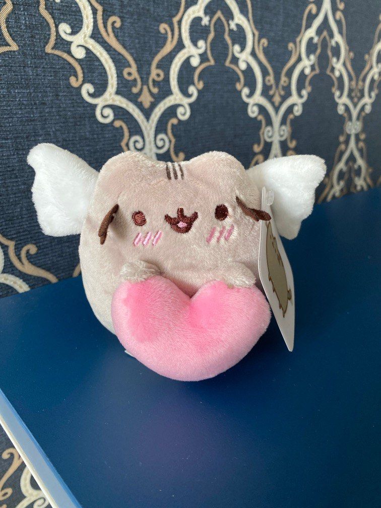 Pusheen cupid shop