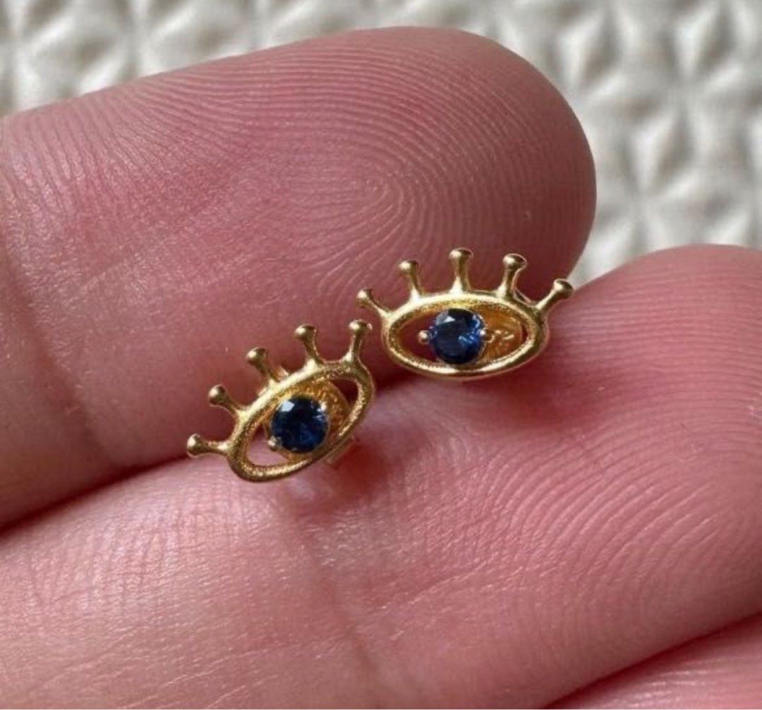 Cute Eye Earrings in 18 karat gold Women s Fashion Jewelry