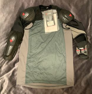 （分類：）位於 。 由 swiftpenguin_58dc72 提交（商品編號 1285242808，圖片 1）。簡介： 。