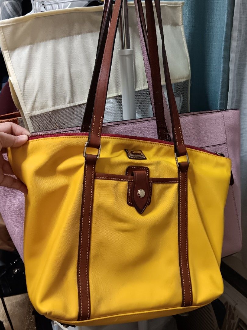 Dooney and bourke wayfarer bag outlet