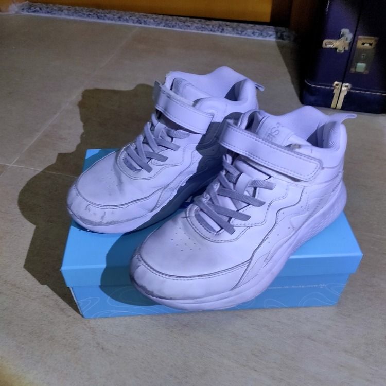 KONG Children sport shoes size 36 with box, 兒童＆孕婦用品