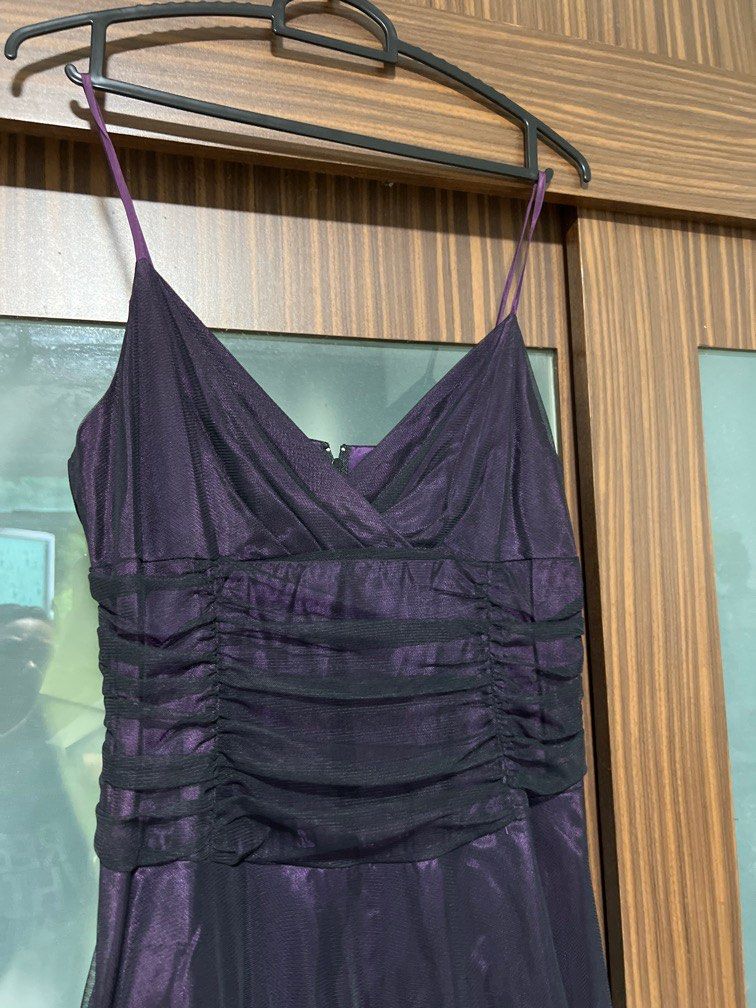 Dress (Category: Evening dresses & gowns) located in Singapore. Submitted by christmasbb1974 (Listing ID 1285161663, Image 3). Description: .