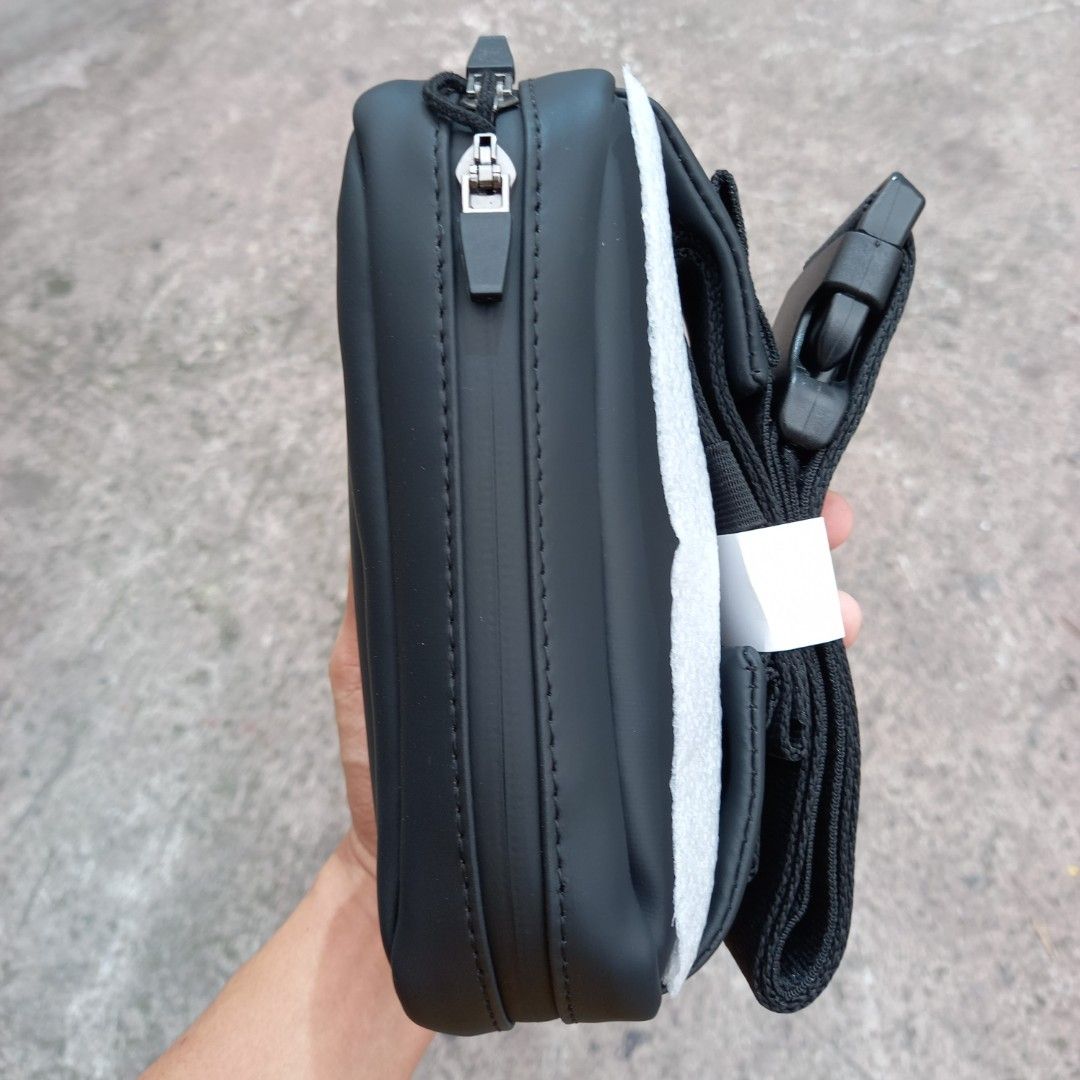 Essentials Black Fanny Pack / Belt Bag (Category: Belt bags, Clutches and Pouches) located in Manila. Submitted by mlcrln (Listing ID 1285078775, Image 2). Description: Location: Tondo, Manila / South Caloocan Mode of Payment: Gcash or Online Banking for Online Transaction We also accept Meet-Up every weekends within this area: SM Manila, LRT 5th Avenue, Tondo Church or SM San Lazaro KINDLY MESSAGE ME FOR ANY INQUIRIES, THANK YOU! 👌.