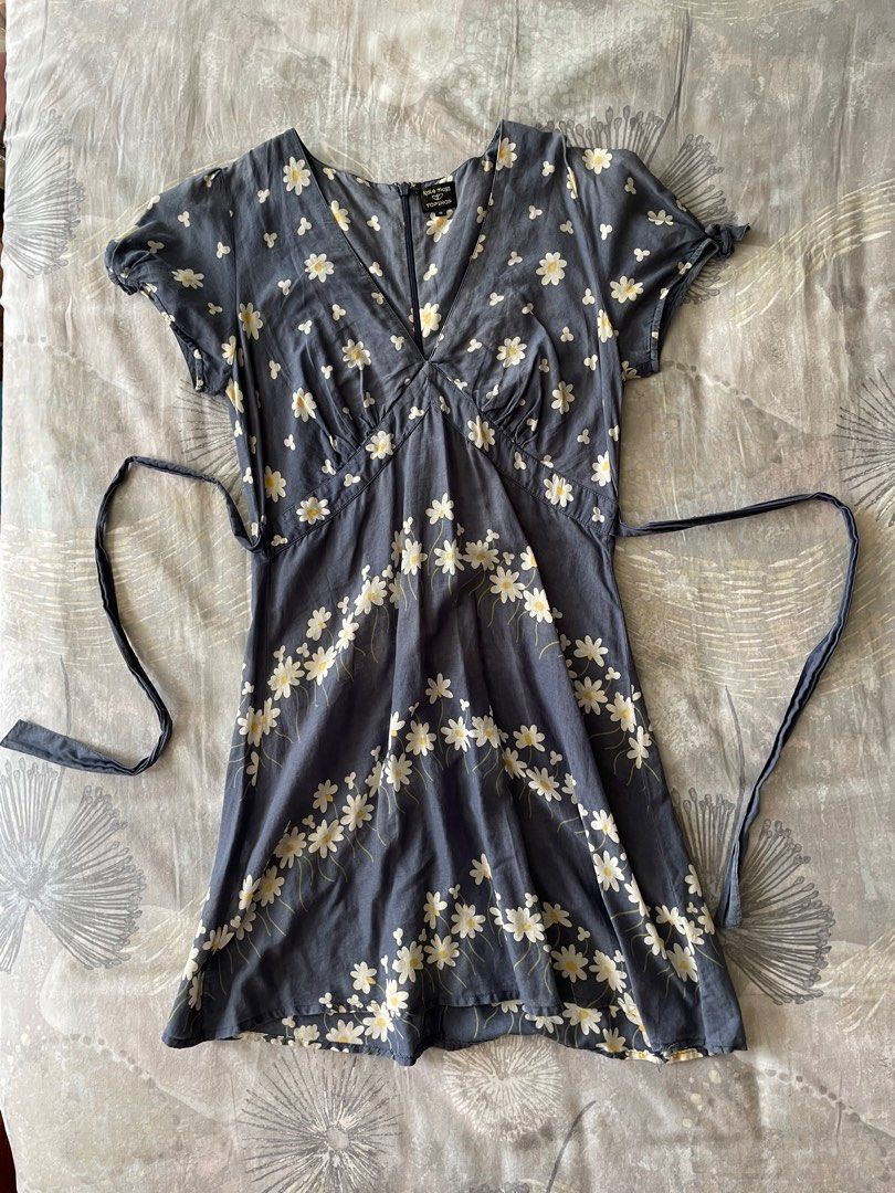 Kate Moss x Topshop Vintage Sundress Teadress with Daisies Women s Fashion Dresses Sets Dresses on Carousell