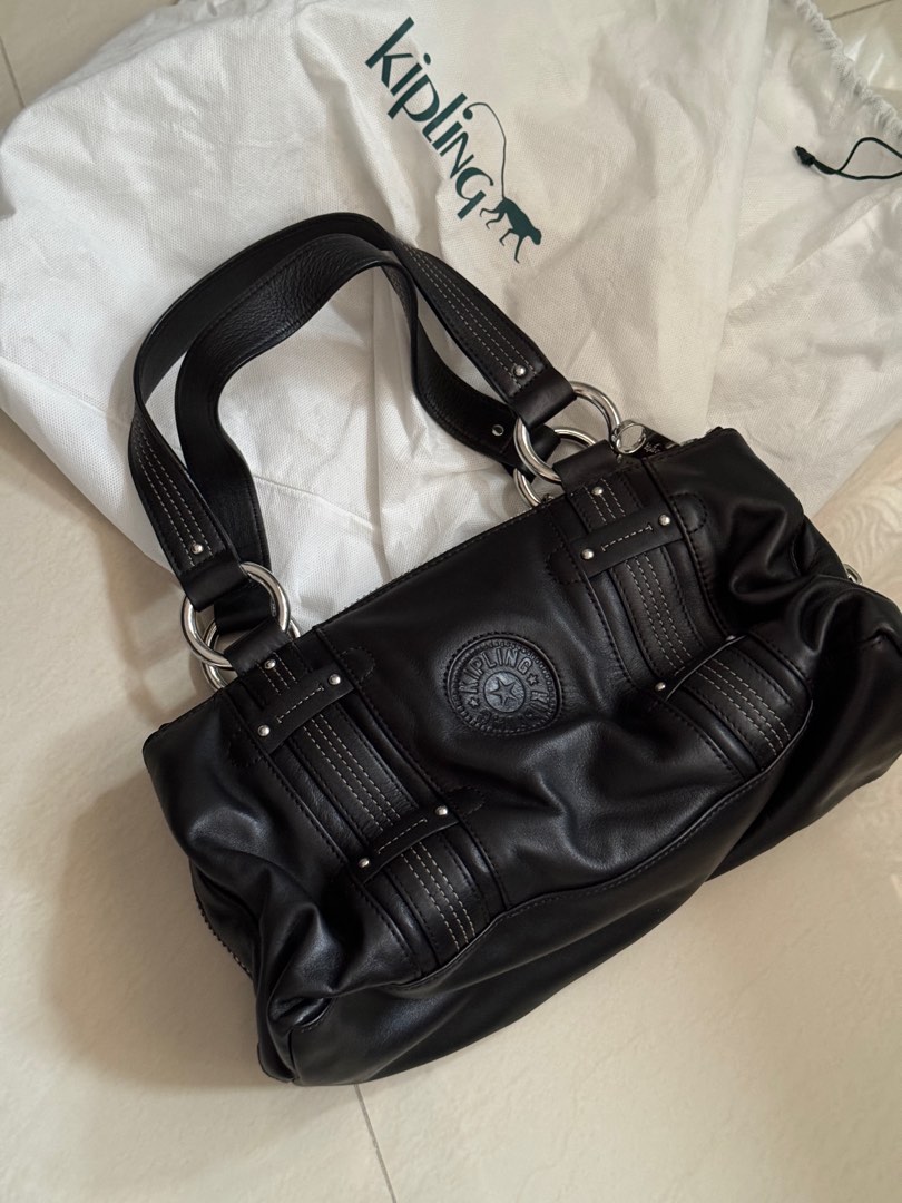 Kipling leather bag Free postage within peninsular Malaysia Women s Fashion Bags Wallets Shoulder Bags on Carousell