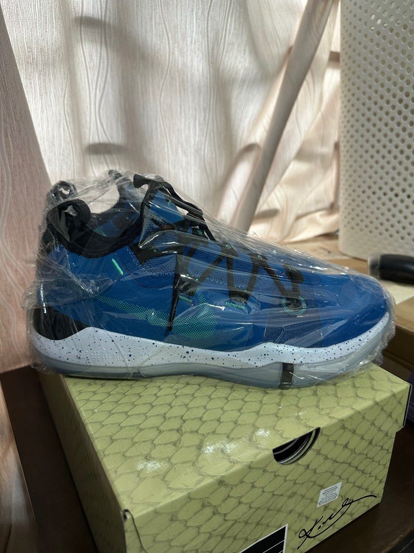 Kobe ad store military blue