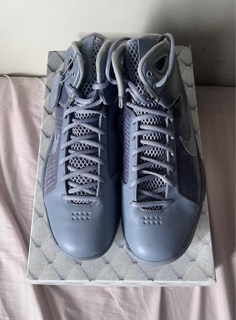 Hyperdunk 217 low triple deals black