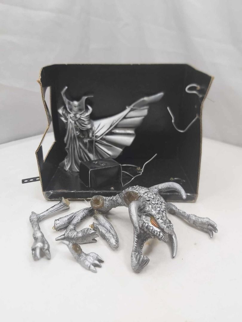 mcfarlane mini spawn vs violator boxset silver edition, Hobbies & Toys ...